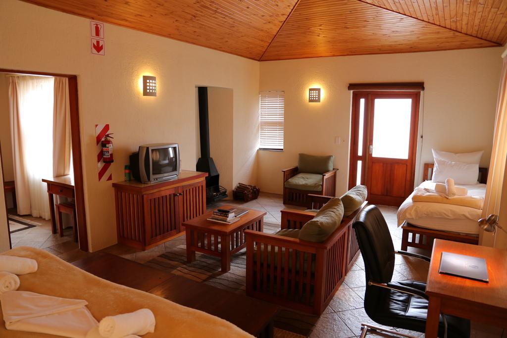 סווקופמונד Roessmund Lodge מראה חיצוני תמונה